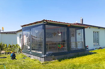 service-image